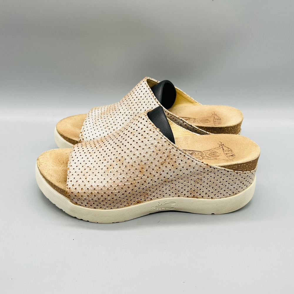 Fly London Sandals Women 6.5 Rose Gold Leather Perforated Platform Slide Shoes - Picture 4 of 10